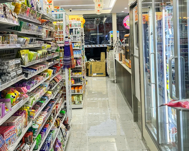 加盟711的条件费用，加盟一个711超市需要多少钱