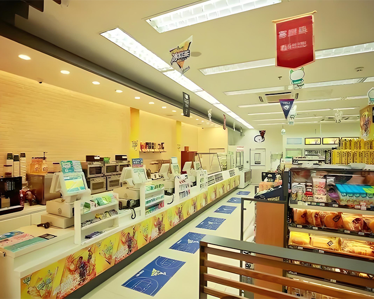 全家加盟费用大概投资多少钱能开，全家便利店需要什么加盟流程呀