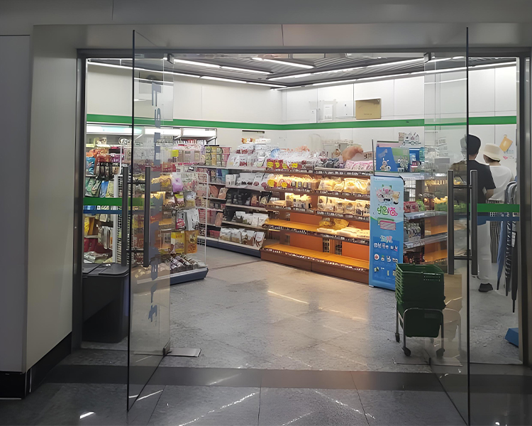 全家便利店加盟费多少钱一年，开个全家便利店的加盟费用分析